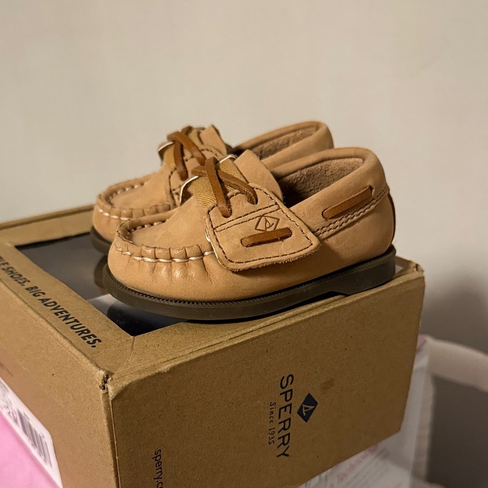 Sperry baby Tan Boat shoes loafers Size 2M